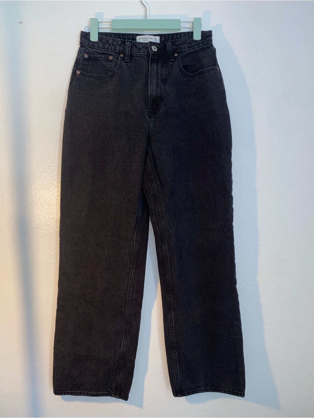 Abercrombie and fitch women’s size 4 the loose high rise black jeans - Picture 3 of 5
